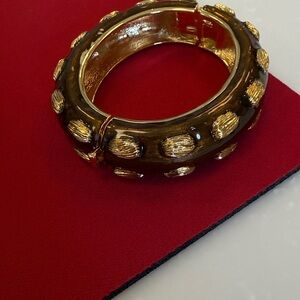 Elegant Gold and Black Women's Bracelet